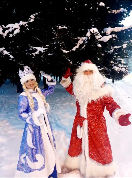 Полина:  Поздравление от Деда Мороза и Снегурочки на дому