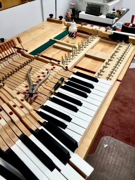 Master Pianino:  Настройка ремонт и реставрация пианино, роялей в Реутове