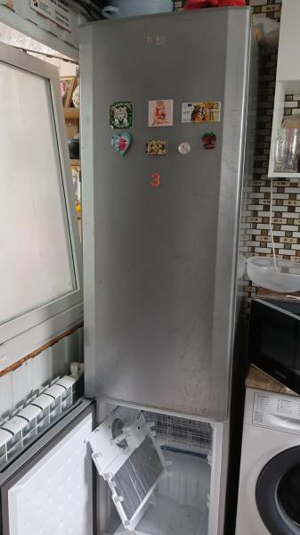 Александр:  Ремонт холодильников морозильных камер