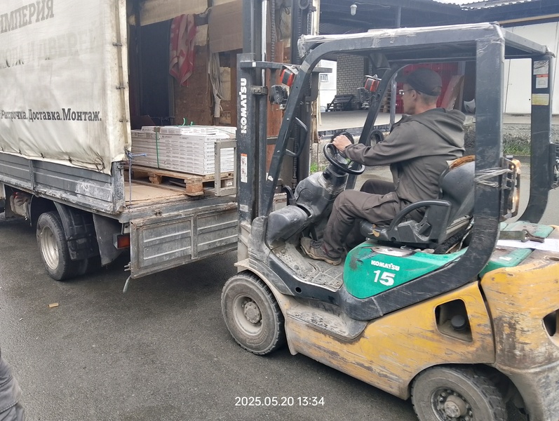 Перевозка, доставка, разгрузка керамогранита. Перевозка, доставка, разгрузка керамогранита.