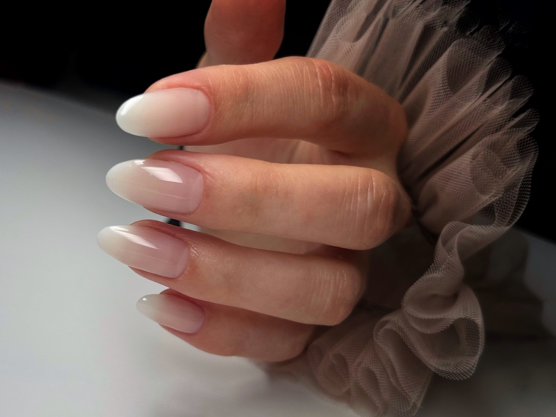 Маникюр и педикюр