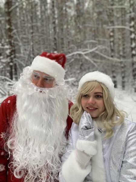 Полина:  Дед Мороз и Снегурочка в Крутинке