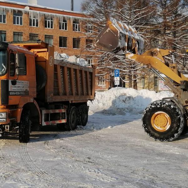 Платон Строй:  Вывоз снега самосвалами в Подольске! 