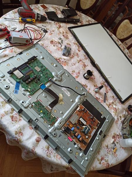 Виталий:  Качественный ремонт телевизоров у вас на дому