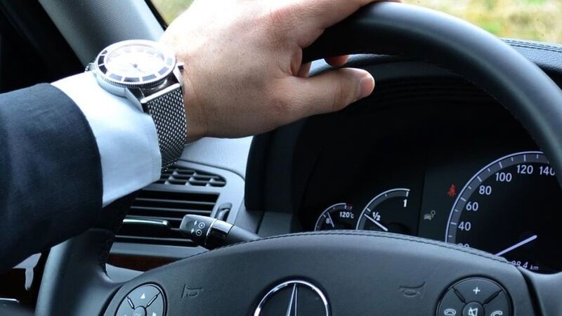 Аренда авто с водителем