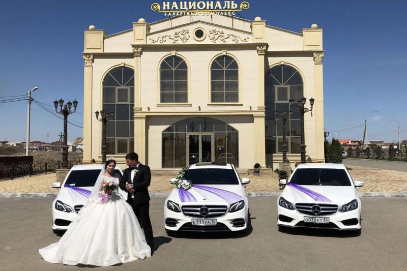 Аренда автомобилей для свадьбы.