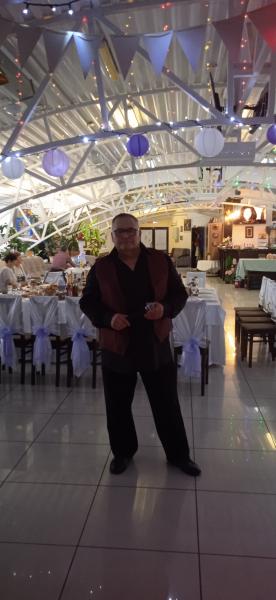 ведущий на корпоратив, свадьбу, юбилей в Бийске