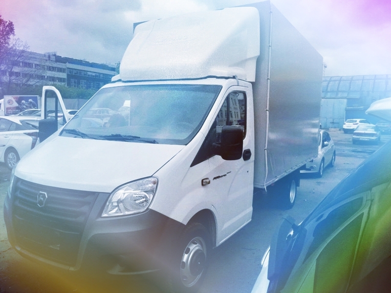 Газель . Вывоз чугунной ванны с грузчиком 