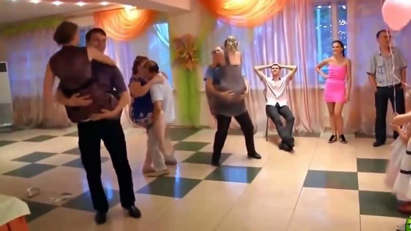 Олег:  Ведущий и DJ на свадьбу / юбилей в Боровске