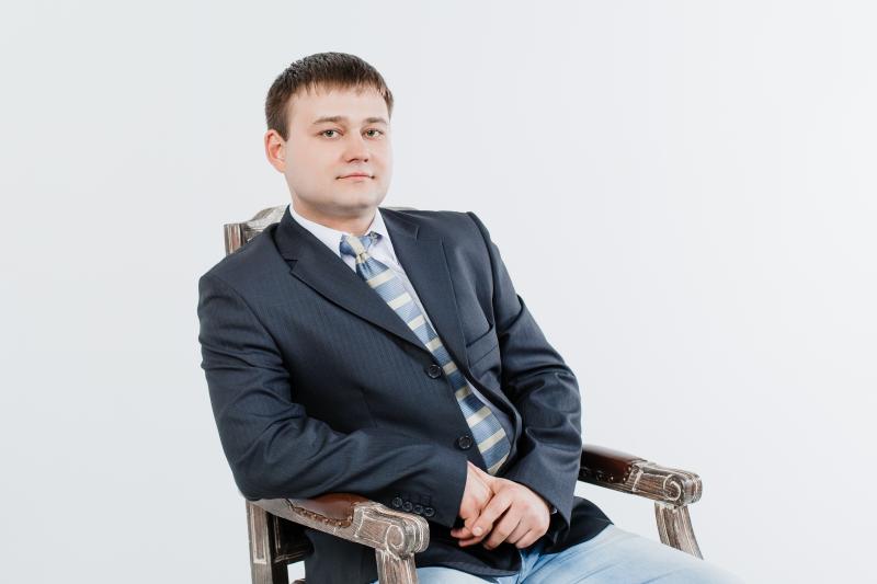 Евгений:  Адвокат и юрист в Красноярске