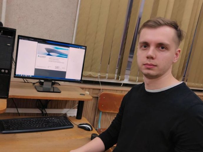 Денис:  Компьютерный мастер в городе Брянск