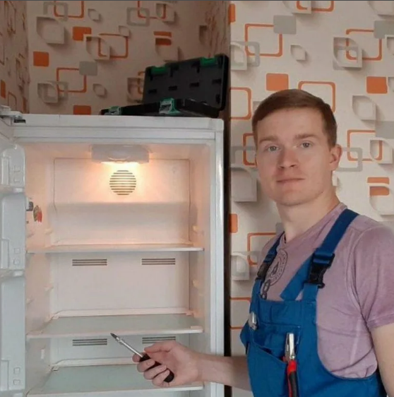 Артём:  Ремонт холодильников