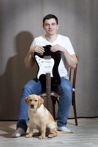Дмитрий:  Обучение игре на гитаре для взрослых и детей