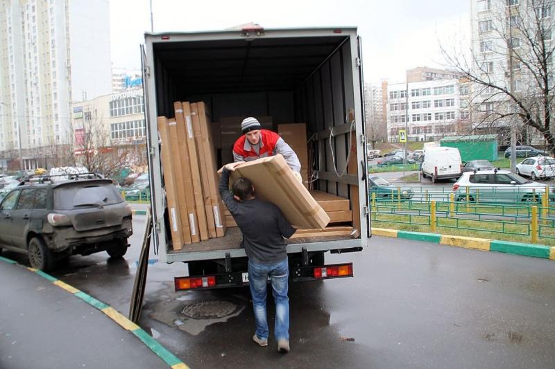 Илья:  Перевозки грузов Перевозка мебели Перевезти вещи