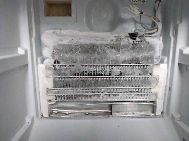 Александр:  Ремонт холодильников и стиральных машин на дому 