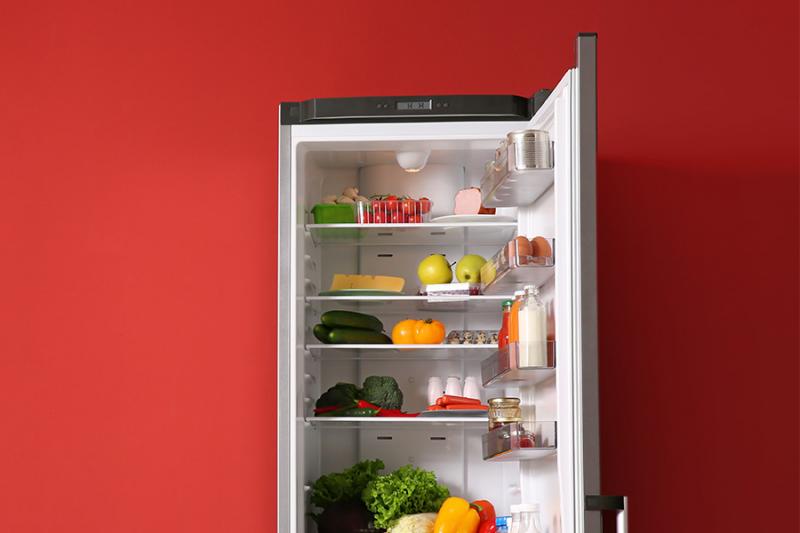 Валерий:  Ремонт холодильников, морозильных камер.