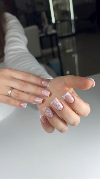 Маникюр с покрытием гель-лак