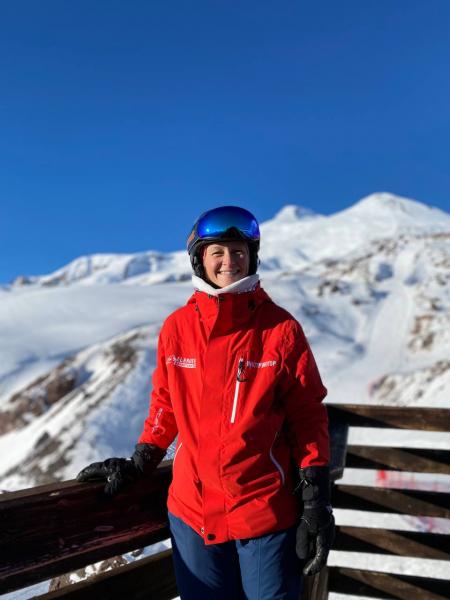 Вера:  Инструктор по горным лыжам