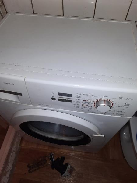 Максим:   Мастер по ремонту стиральных машин 