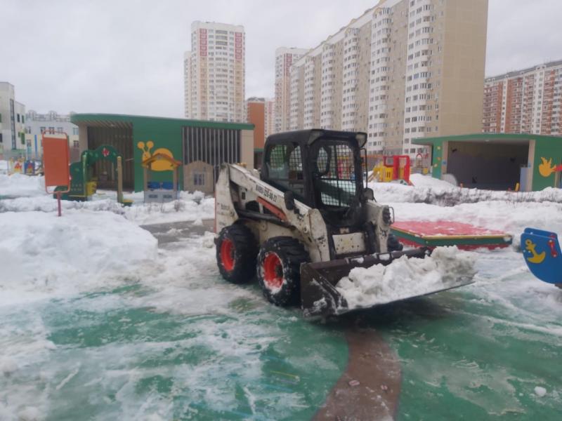 Андрей:  Аренда трактора в Чехове уборка снега чистка от льда