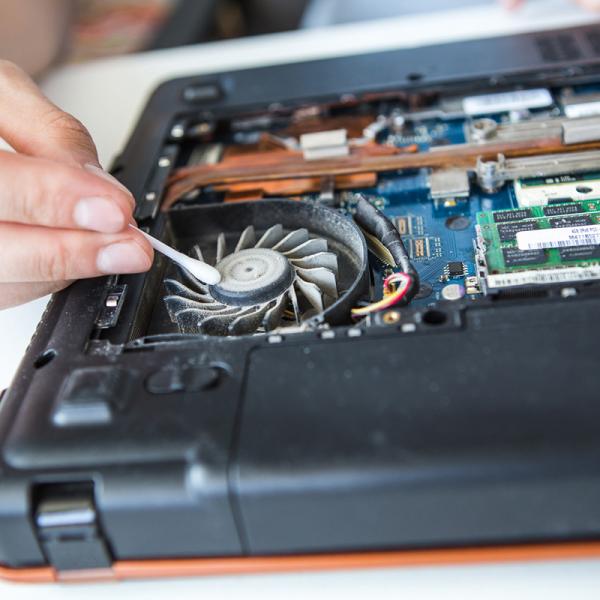 Влад:  Компьютерная помощь – ремонт компьютеров в день обращения