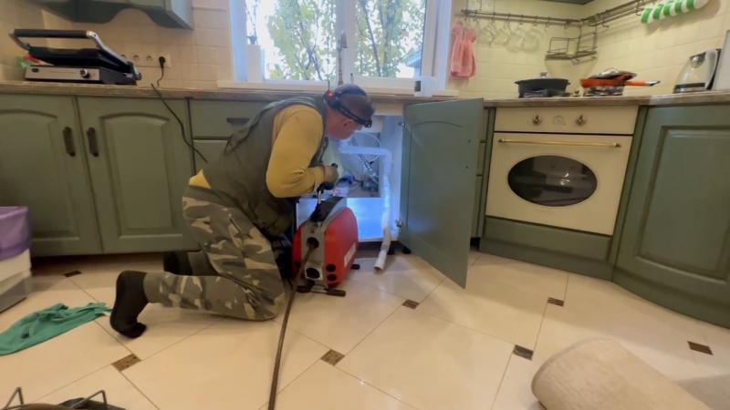 Николай Зинчук:  Прочистить засор канализации в доме или квартире