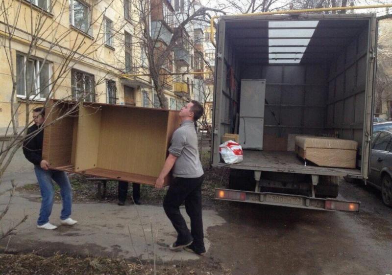 Николай:  Вывоз мусора строительного и бытового Самара.