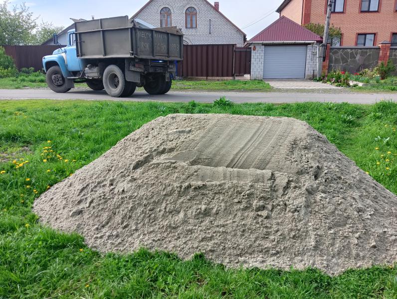 Виталий:  Песок щебень навоз чернозем 