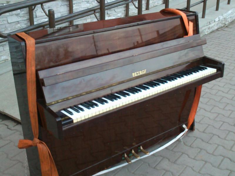 Тимур:  Вывоз и утилизация пианино, рояля в Казани