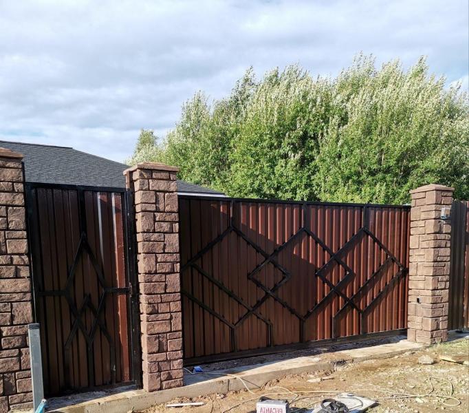 забор из профнастила