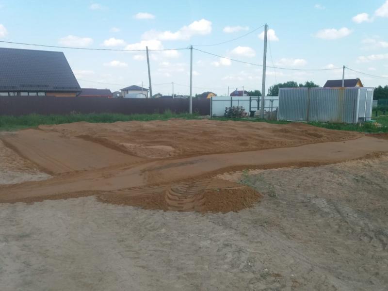 Песок на участке. Поселок пески ленинградская область пляжи. Пески участок. Озерный песок. Поющие пески байкал.