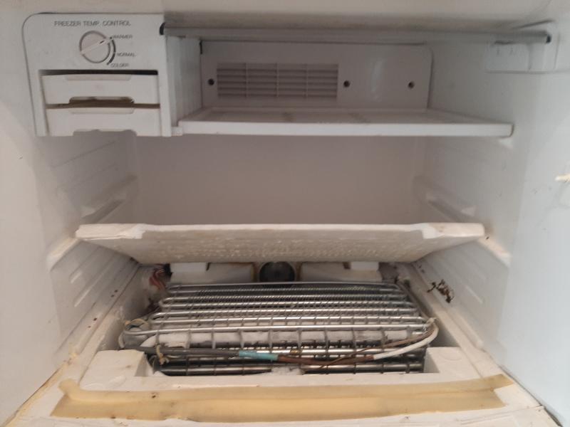 Дмитрий:  Ремонт Холодильников и сплит систем