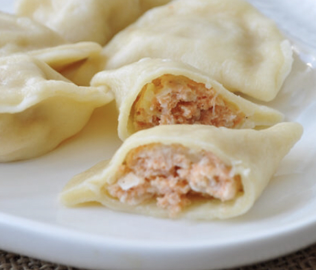 Пельмени с кетой, пельмени ручной лепки 