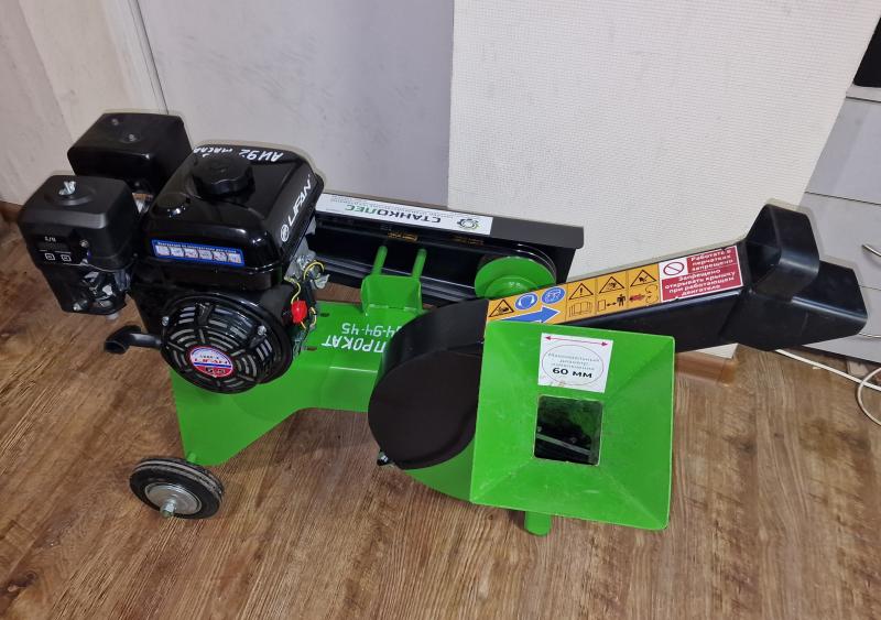 Измельчитель веток, щепорез в аренду Белая Калитва