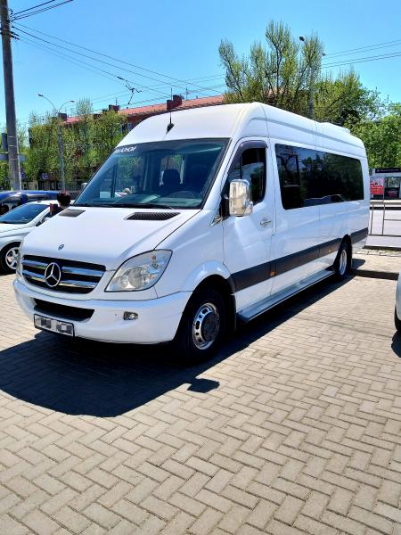 Сергей Мс:  Аренда авто на свадьбу, микроавтобус на свадьбу.