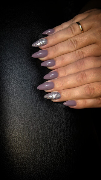 Маникюр, наращивание на дому