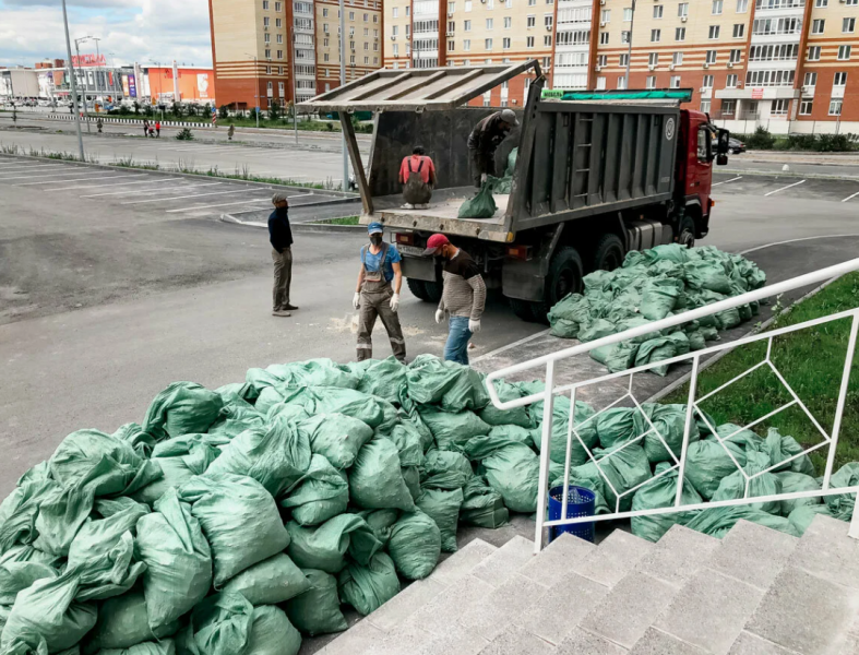 Виталий:  Вывоз мусора в Русско-Высоцком