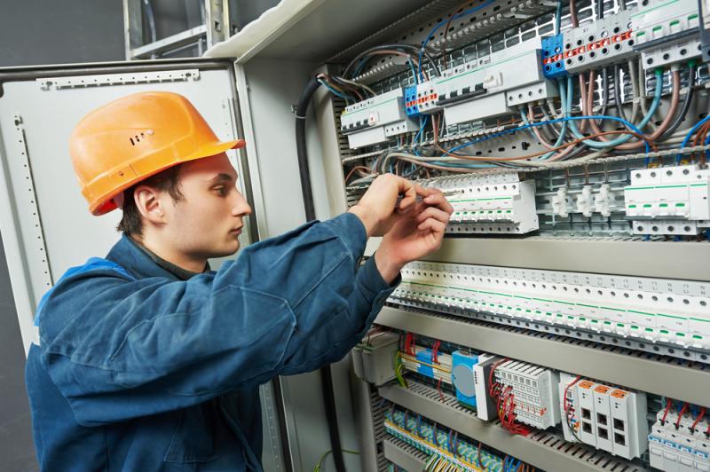 Электрик Профессионал:   Электромонтажные работы в Саратове