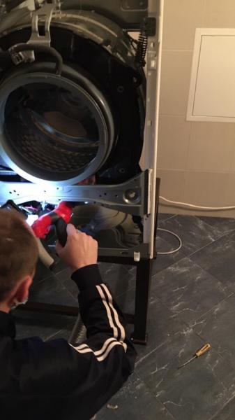 Илья:  Ремонт стиральных машин на дому, недорого 