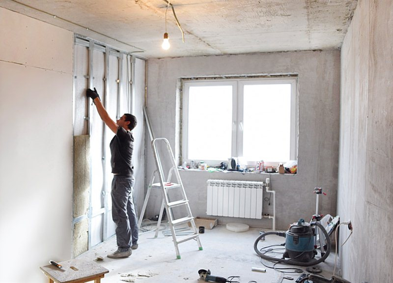 Частные мастера предлагают выполнить ремонт квартиры