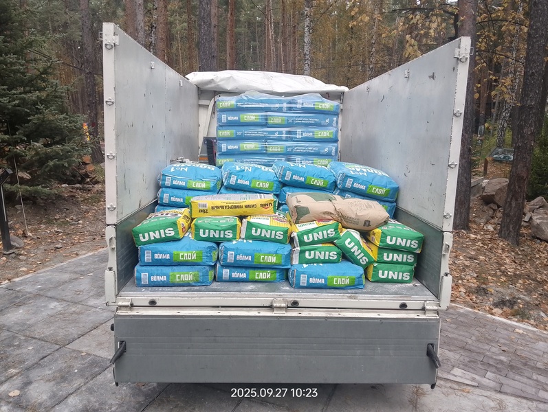 Разгрузка и подъём стройматериалов. Разгрузка и подъём стройматериалов.