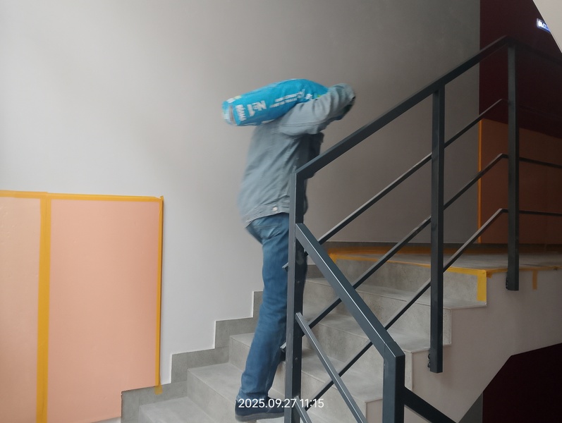 Разгрузка и подъём стройматериалов. Разгрузка и подъём стройматериалов.