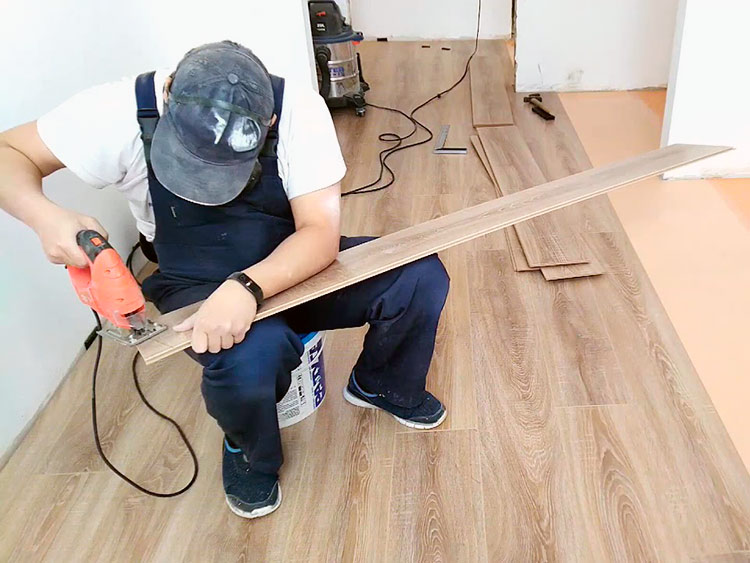 Ремонт квартир. Укладка напольных покрытий, ламината