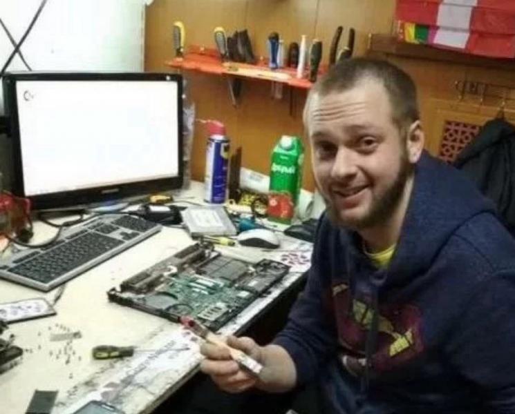 Анатолий:  Ремонт компьютеров и ноутбуков, частный мастер