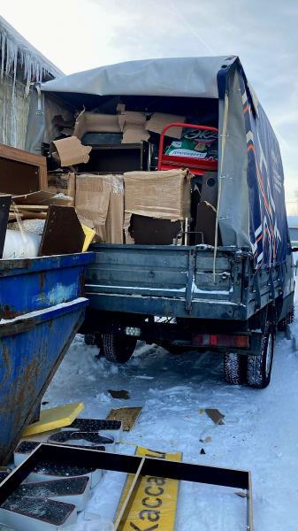 Вывоз мусора и старой мебели после ремонта