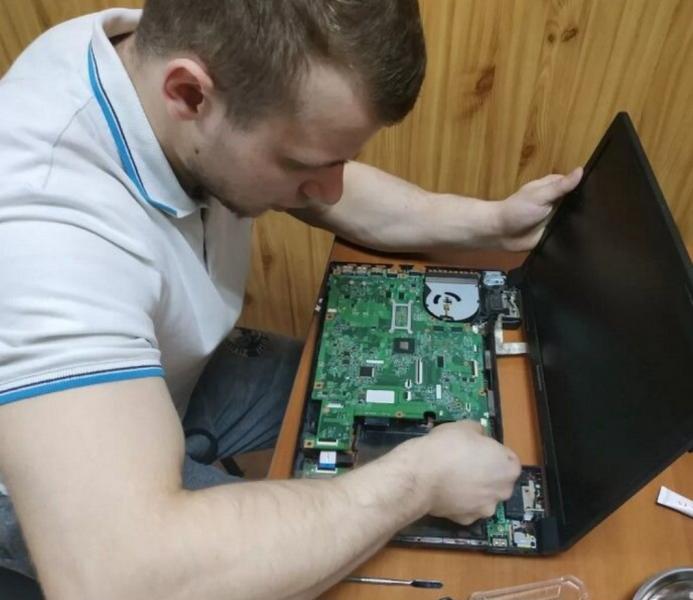 Анатолий:  Ремонт компьютеров и ноутбуков, частный мастер