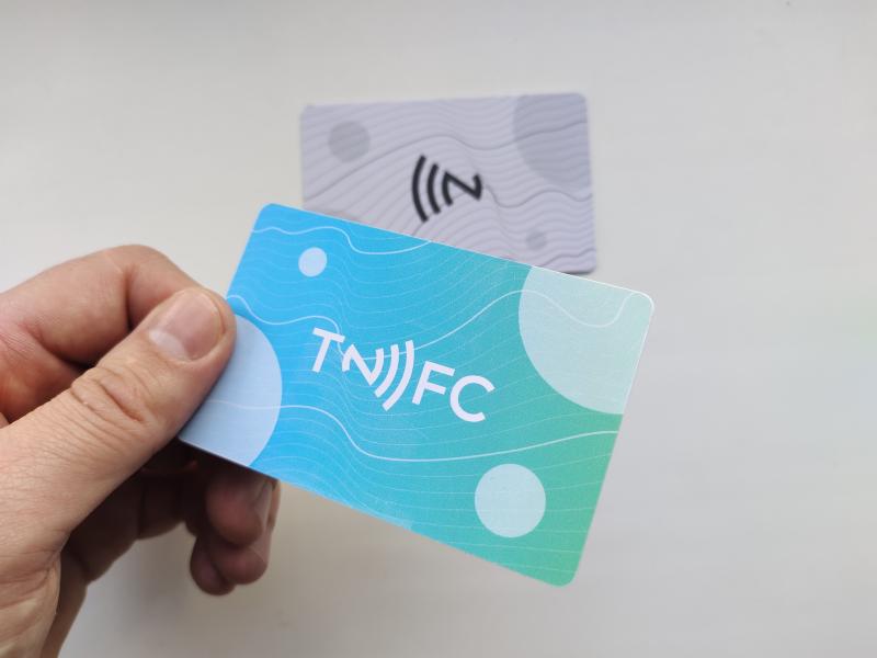 Александр:  Электронные визитки, NFC карты, Эпоксидные NFC брелоки