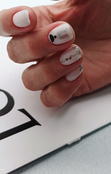 Мастер маникюра