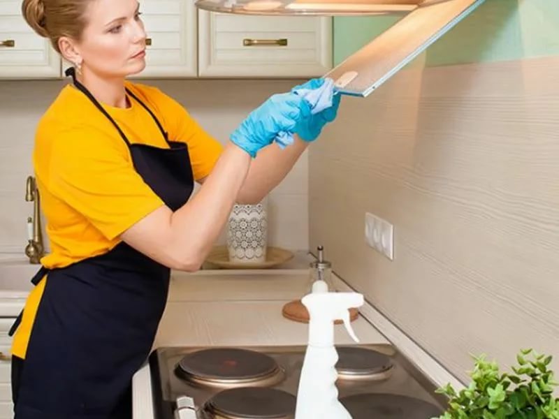 Марина:  Профессиональная уборка, клининг, мытьё окон и фасадов 