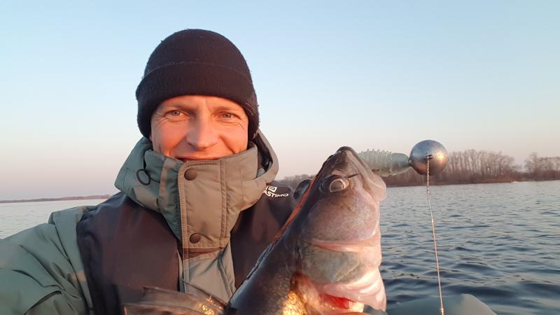 Рыболовный гид:  Трофейная рыбалка с гидом Spinningist63